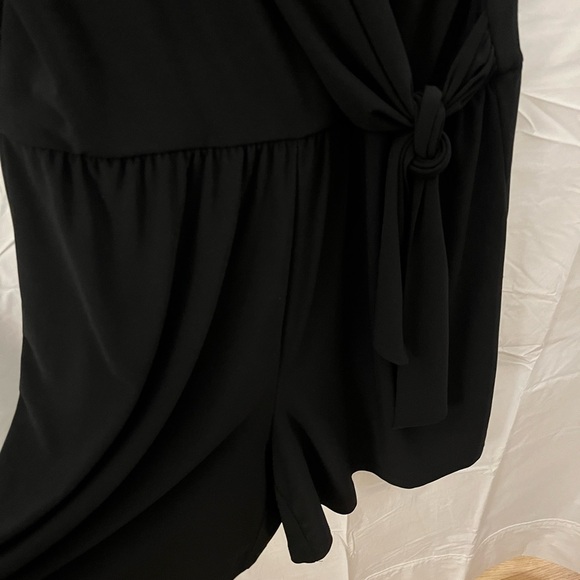 NIK & NASH Elegant Black Sleeveless Shorts Romper - Picture 2 of 5